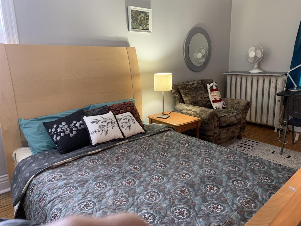 Maryland Homestay In Winnpeg Downtown ウィニペグ エクステリア 写真