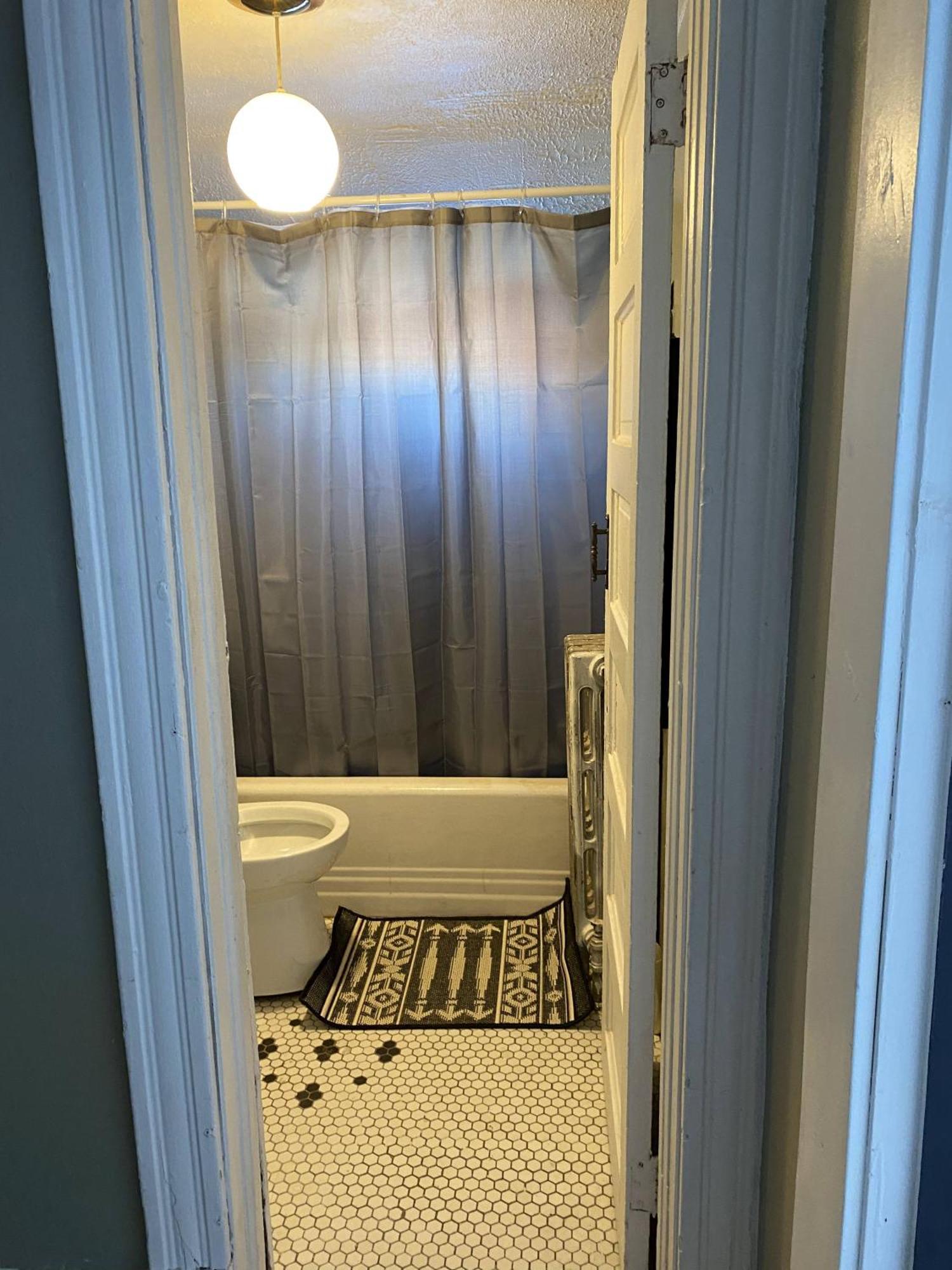 Maryland Homestay In Winnpeg Downtown ウィニペグ 部屋 写真