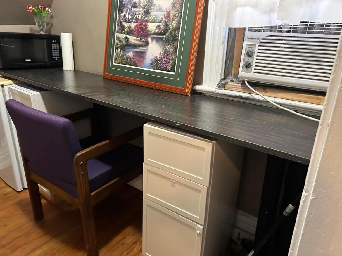 Maryland Homestay In Winnpeg Downtown ウィニペグ 部屋 写真